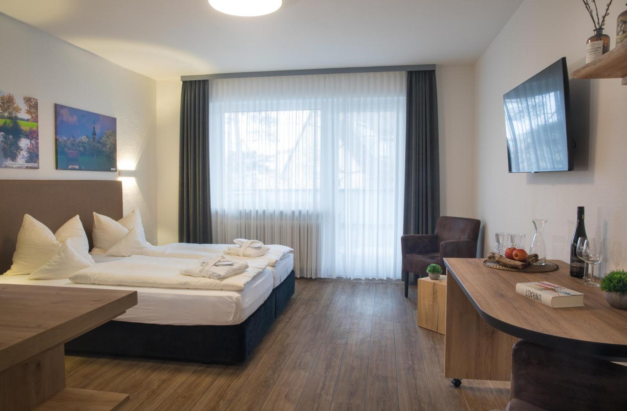 Hotel Am Kurpark Spaeth Бад-Віндсгайм Екстер'єр фото
